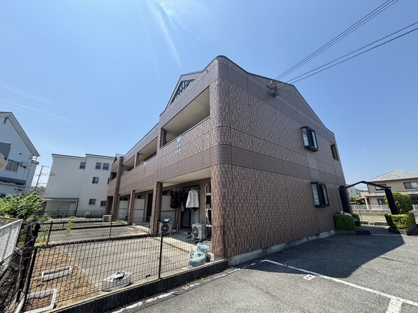 コンフォール アイの物件外観写真